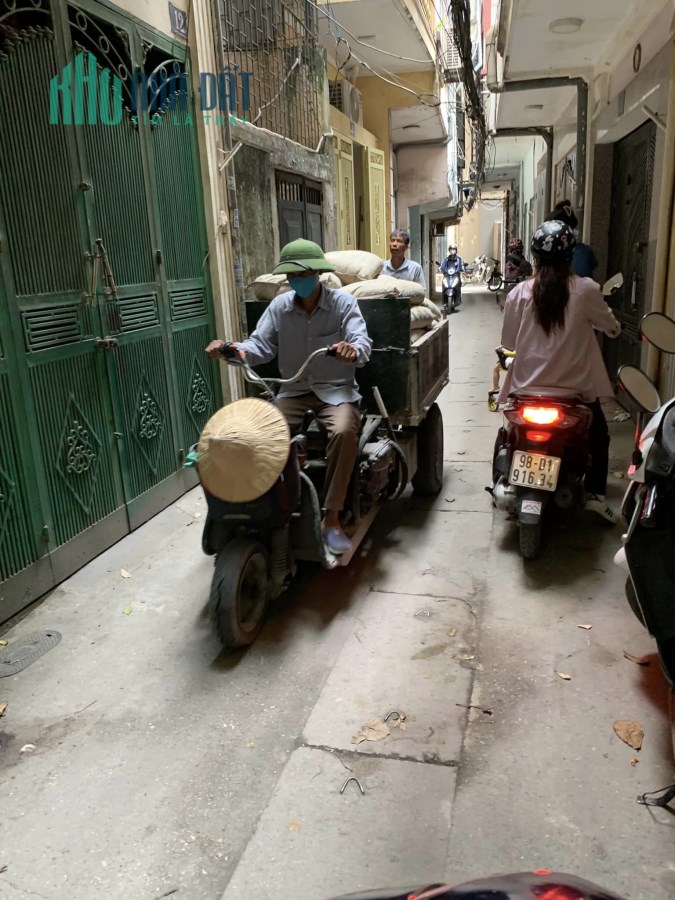 BÁN NHÀ NGÕ ĐÌNH ĐÔNG BẠCH MAI 32m Chỉ 4.15 tỷ 3 tầng-gần Phố