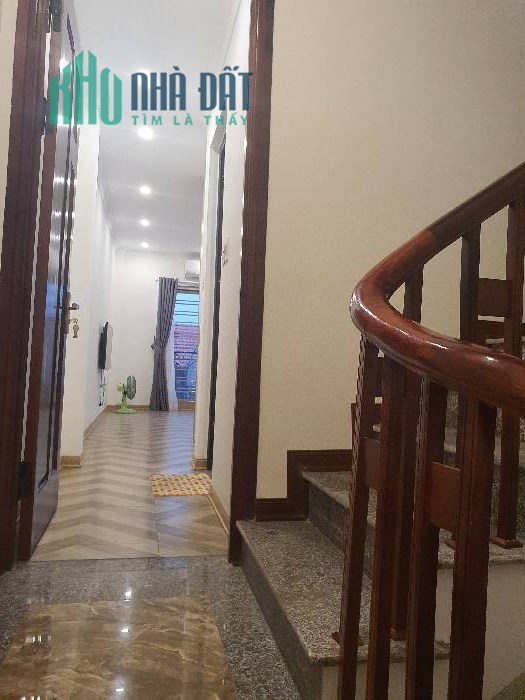 Cần BÁN NHANH Nhà ở ĐÀM QUANG TRUNG- LONG BIÊN. 36m, 5 tầng, giá 3 tỷ