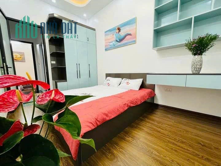 SIÊU ĐẸP NHÀ 4 TẦNG DT:43M2 MT 4M 3 PHÒNG NGỦ GIÁ: 4.25 TỶ + FUN NỘI THẤT ĐẦY ĐỦ THIẾT KẾ HIỆN ĐẠI