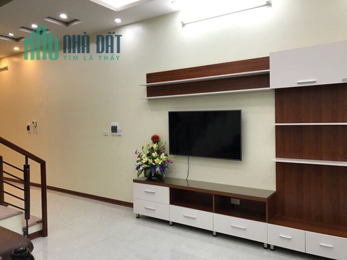 Cho thuê nhà 3 tầng cạnh Kết Hiền , Liên Bảo, Vĩnh Yên, Vĩnh Phúc 10tr/tháng.