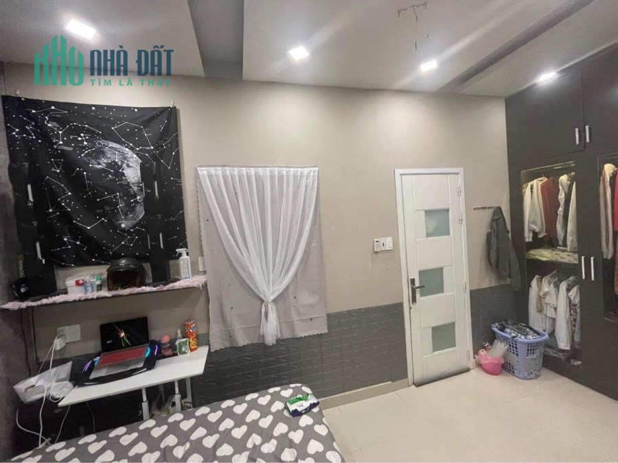 Bán Nhà 4x14m, Giá 4,8 Tỷ, Hẻm Xe Hơi Đường Số 37, Phường Tân Kiểng, Q7.