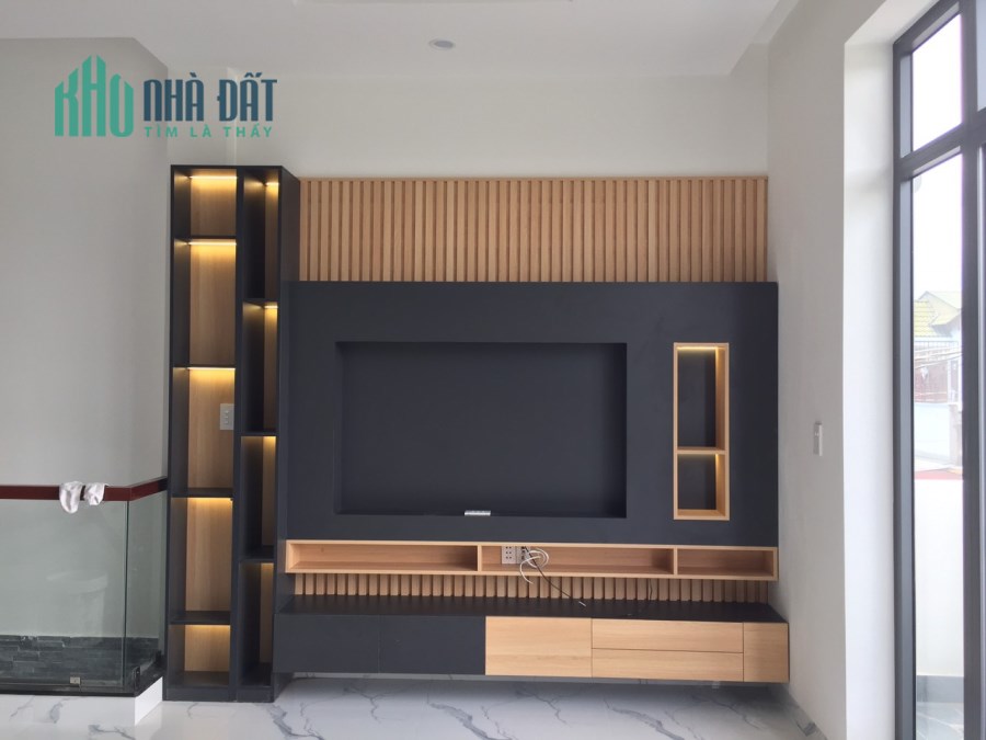 Nhà 1 Trệt 2 Lầu Trảng Dài gần Đại Học Công Nghệ Đồng Nai, SHR thổ cư,đường xe hơi