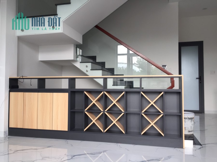 Nhà 1 Trệt 2 Lầu Trảng Dài gần Đại Học Công Nghệ Đồng Nai, SHR thổ cư,đường xe hơi