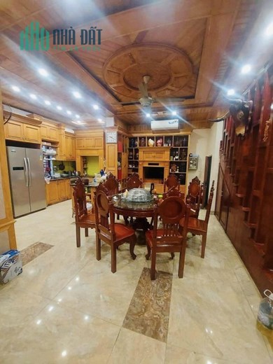 Biệt Thự KĐT Pháp Vân 300m2, 4 Tầng, MT 11,5m, Tặng full nội thất giá 3x tỷ