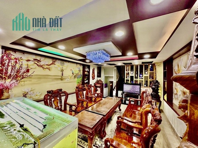 Mặt Tiền Kinh Doanh Chợ Vải Phú Thọ Hòa Quận Tân Phú DTSD 600M2.
