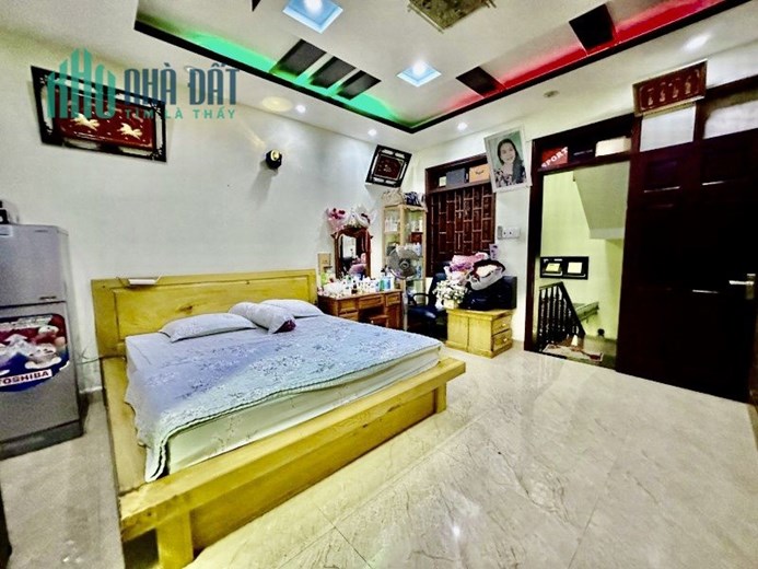 Mặt Tiền Kinh Doanh Chợ Vải Phú Thọ Hòa Quận Tân Phú DTSD 600M2.