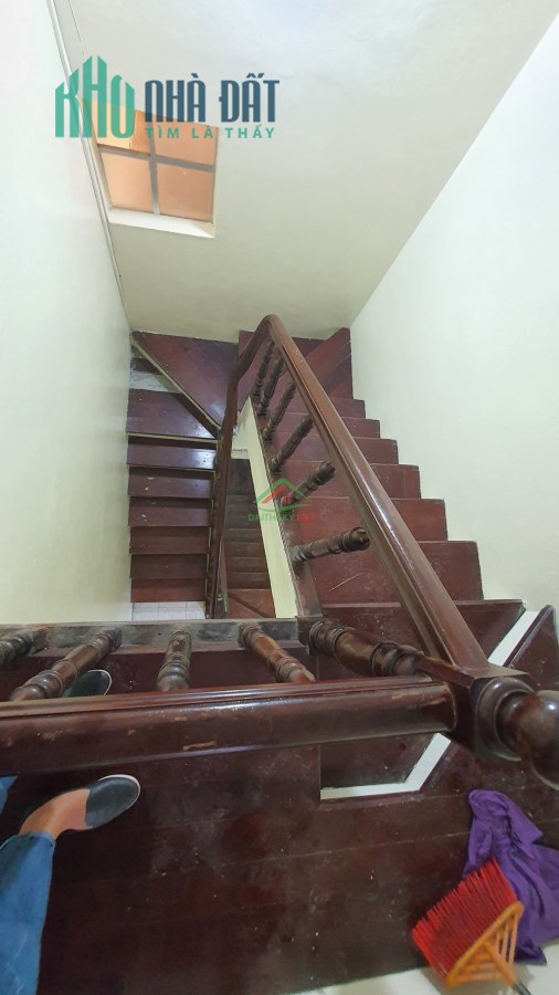 NHÀ ĐẸP PHỐ NGỌC LÂM - LÔ GÓC, Ô TÔ ĐỖ CỬA, CÁCH MẶT PHỐ 40M, 4 NGỦ KHÉP KÍN, HÀNG XÓM MIPEC