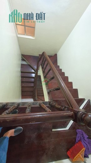 NHÀ ĐẸP PHỐ NGỌC LÂM - LÔ GÓC, Ô TÔ ĐỖ CỬA, CÁCH MẶT PHỐ 40M, 4 NGỦ KHÉP KÍN, HÀNG XÓM MIPEC