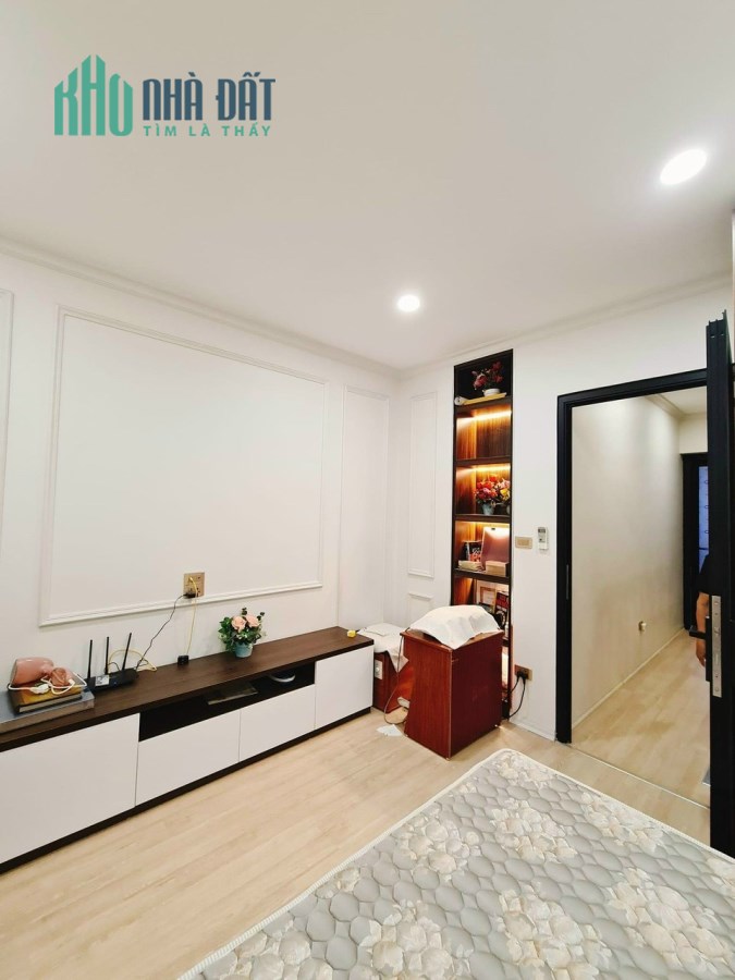 bán nhà liền kề quận Hoàng Mai 75m*5t mới đẹp giá 7.9ty