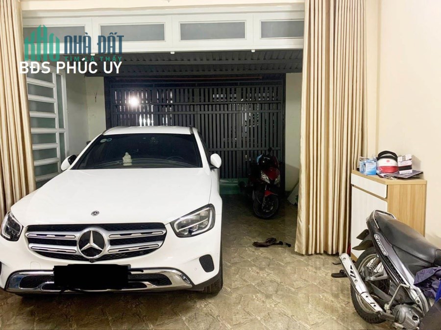 SÁT VÁCH GÒ VẤP DT : 100M2 - NGANG 5M - HẺM XE HƠI VÔ NHÀ.