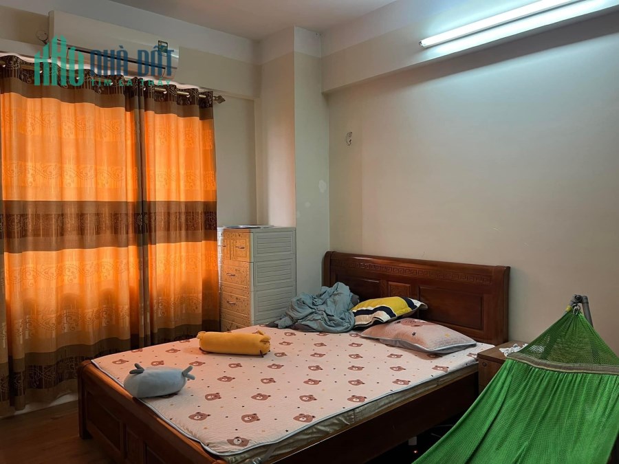 BÁN NHÀ PHỐ HOÀNG CẦU 48M2 x 4T, NGÕ TO NHƯ PHỐ, 3 BƯỚC RA HỒ HOÀNG CẦU, GIÁ 8.2 TỶ