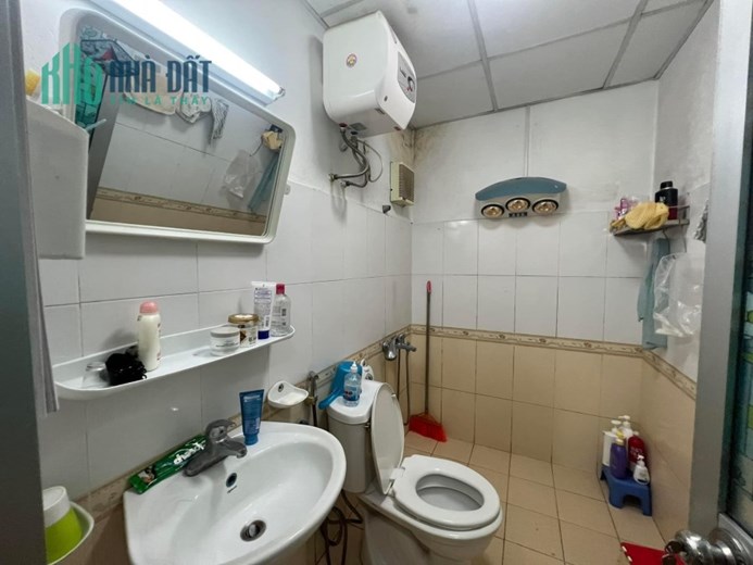 BÁN NHÀ PHỐ HOÀNG CẦU 48M2 x 4T, NGÕ TO NHƯ PHỐ, 3 BƯỚC RA HỒ HOÀNG CẦU, GIÁ 8.2 TỶ