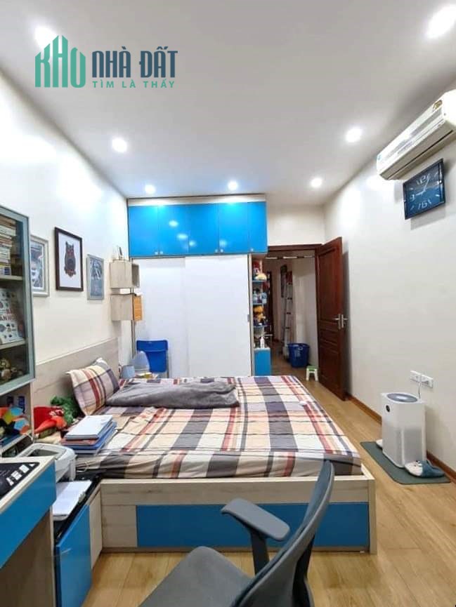 Bán nhà Trung Liệt, Đống Đa 3 ngủ, 2 thoáng, ngõ thông 3 gác tránh 40m ra ô tô giá 4.5 tỷ