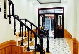Bán nhà phân lô Ngõ 55 Nguyễn Ngọc Nại, ô tô tránh, Gara, sổ đẹp, 70m*4T, nhỉnh 12 tỷ