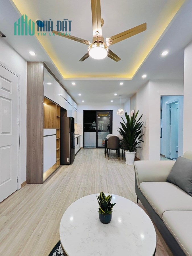 Em cần bán căn góc 56m thiết kế 2pn 2wc tầng trung ban công Đông Nam mát lịm 1ty335tr