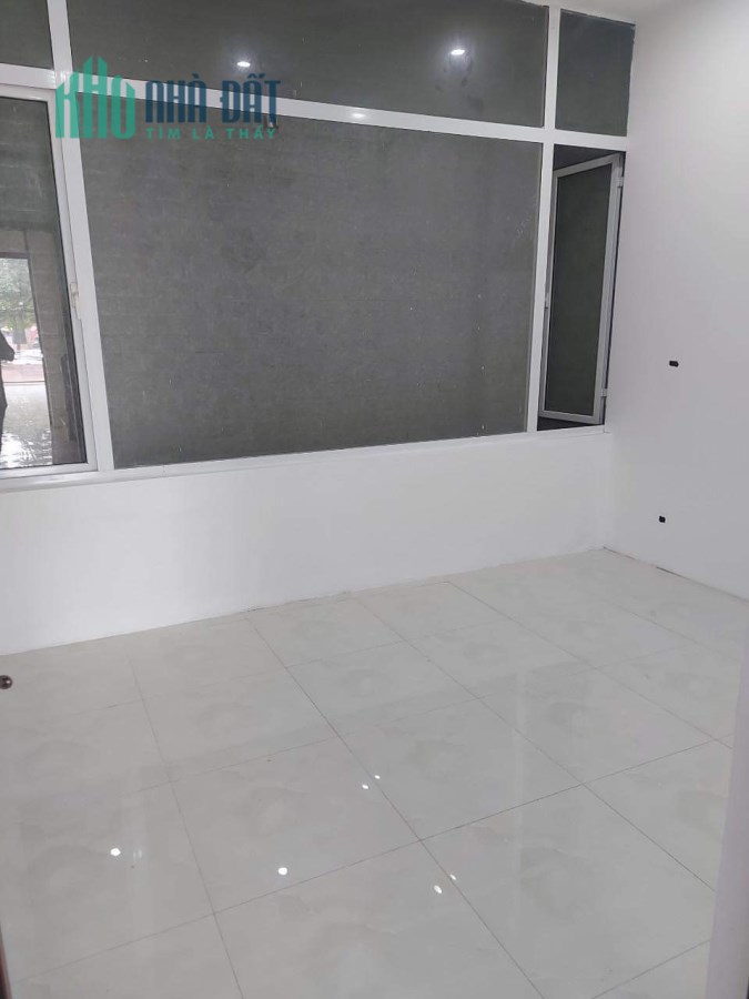 NHÀ ĐẸP CHO THUÊ NGUYÊN NHÀ MẶT PHỐ TÔN ĐỨC THẮNG, 300M