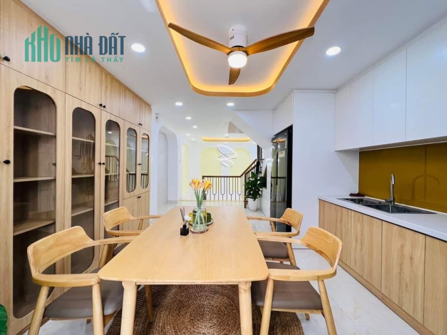 Bán Nhà Phạm Văn Chiêu Gò Vấp Mới Đẹp Hẻm Xe Hơi 6 Tỷ 1 Vào Ở Ngay