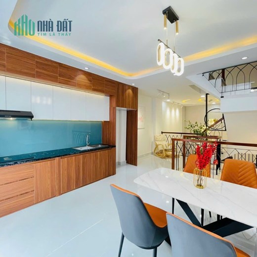 Bán Nhà Dương Quảng Hàm Gò Vấp 5 Tầng Hẻm Xe Hơi Giá 6 tỷ 9