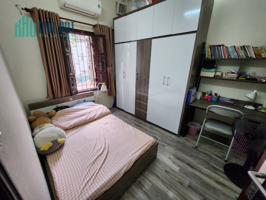 Chính Chủ Bán Nhà Mặt Phố  TÂY SƠN-NGÃ TƯ SỞ -Lô Góc Nhà 3 Mặt Thoáng-6 Tầng Mặt Tiền 5m9.
