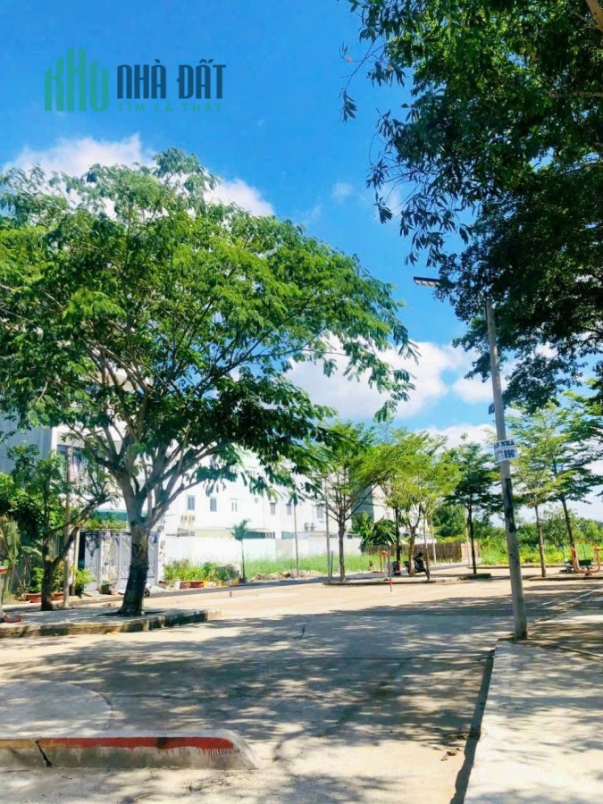 Bán đất đường Lê Văn Lương, 6x13.5m, giá 4  tỷ