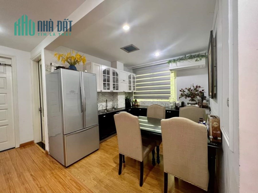 Căn hộ 106m2 KĐT Mỹ Đình 1 sẵn nội thất giá 3 tỷ