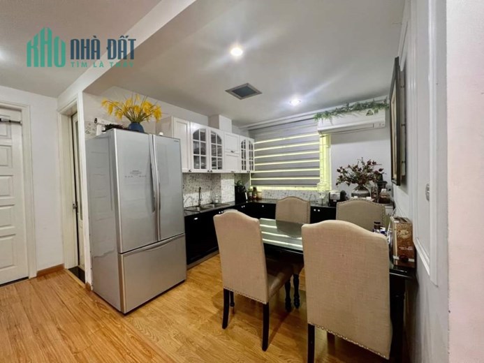 Căn hộ 106m2 KĐT Mỹ Đình 1 sẵn nội thất giá 3 tỷ