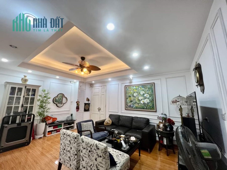Căn hộ 106m2 KĐT Mỹ Đình 1 sẵn nội thất giá 3 tỷ