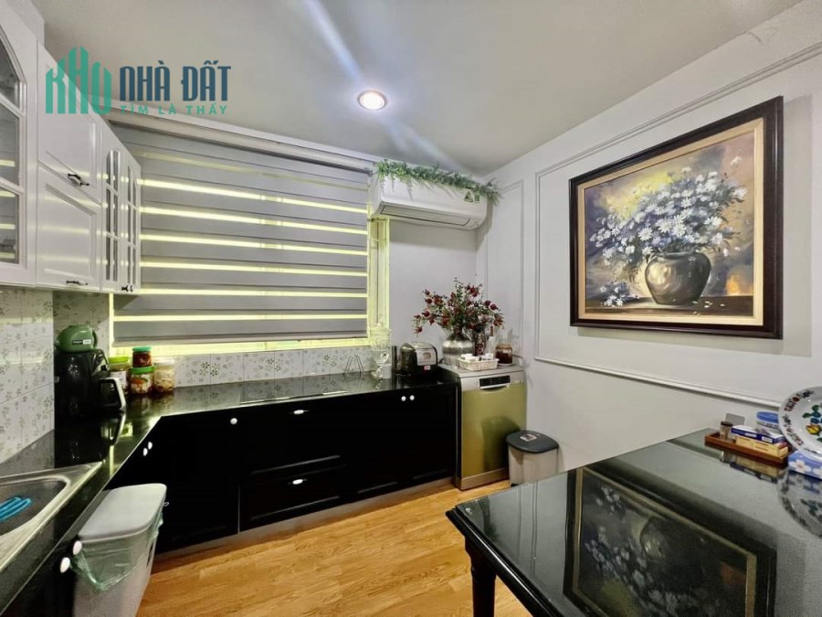 Căn hộ 106m2 KĐT Mỹ Đình 1 sẵn nội thất giá 3 tỷ