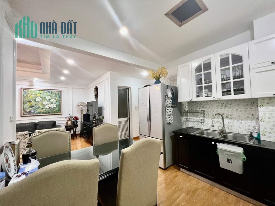 Căn hộ 106m2 KĐT Mỹ Đình 1 sẵn nội thất giá 3 tỷ