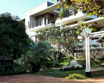 CẦN CHO THUÊ CĂN BIỆT THỰ KHU VỰC TỨ HIỆP - GẦN VIỆN NỘI TIẾT 1100M2, MT 45M GIÁ 100 TRIỆU/THÁNG.