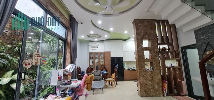 Siêu Phẩm - Mặt Tiền Đường Số Linh Chiểu Thủ Đức - 4 TẦNG ĐÚC -105M2 - NGANG 7.5M