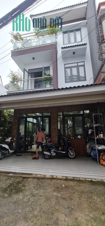Siêu Phẩm - Mặt Tiền Đường Số Linh Chiểu Thủ Đức - 4 TẦNG ĐÚC -105M2 - NGANG 7.5M