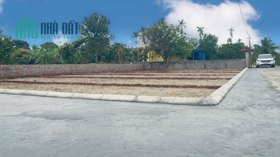 Bán lô đất nằm trên mặt đường 5m, gần VinHomes Dương Kinh