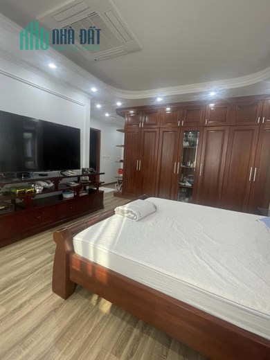 Bán tòa nhà văn phòng mặt phố Nguyễn Tuân 126m2, 8 tầng, mặt tiền 8m giá rao bán 45 tỷ