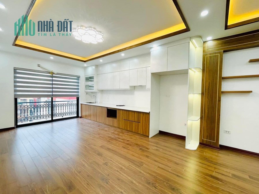 Phân lô, gara, ô tô tránh, thang máy, vừa ở vừa kinh doanh văn phòng, giá tốt