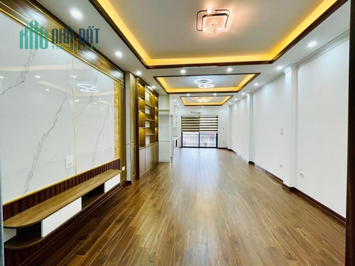 Phân lô, gara, ô tô tránh, thang máy, vừa ở vừa kinh doanh văn phòng, giá tốt
