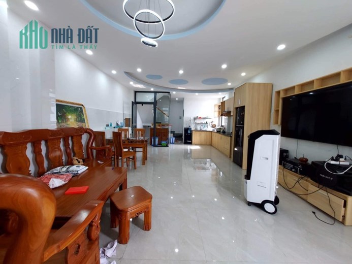 VỊ TRÍ CỰC ĐỈNH - LÔ GÓC 2MT - VỈA HÈ - PHÂN LÔ - KINH DOANH - DÒNG TIỀN 40TR/TH