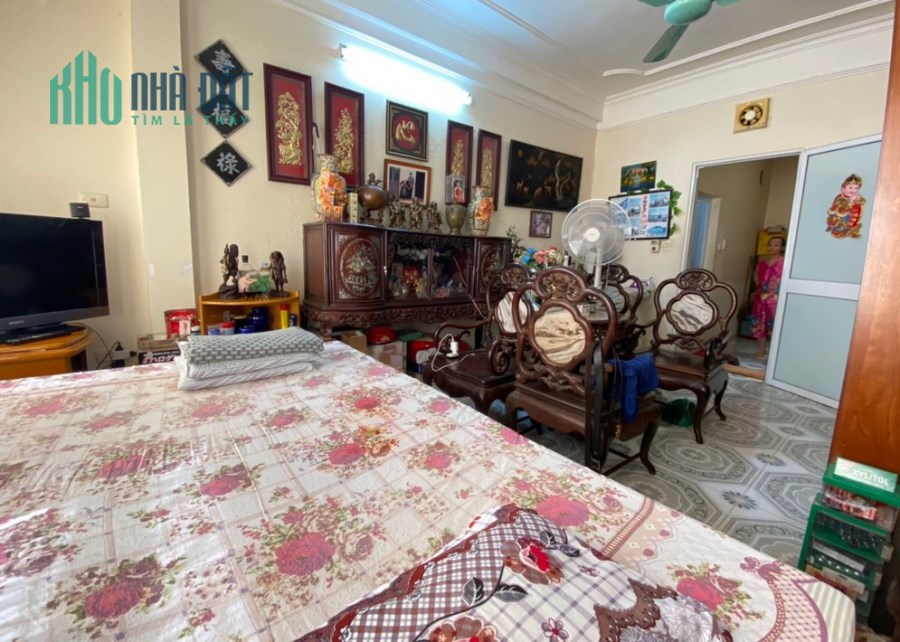 Cơ hội đầu tư và an cư tại khu vực Yên Lãng, Đống Đa - Nhà 4 tầng, diện tích 30m², giá cực kỳ hợp