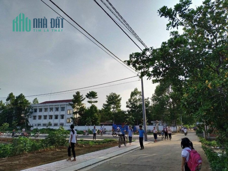 Bán GẤP lô đất gần đường DT769 huyện Thống Nhất