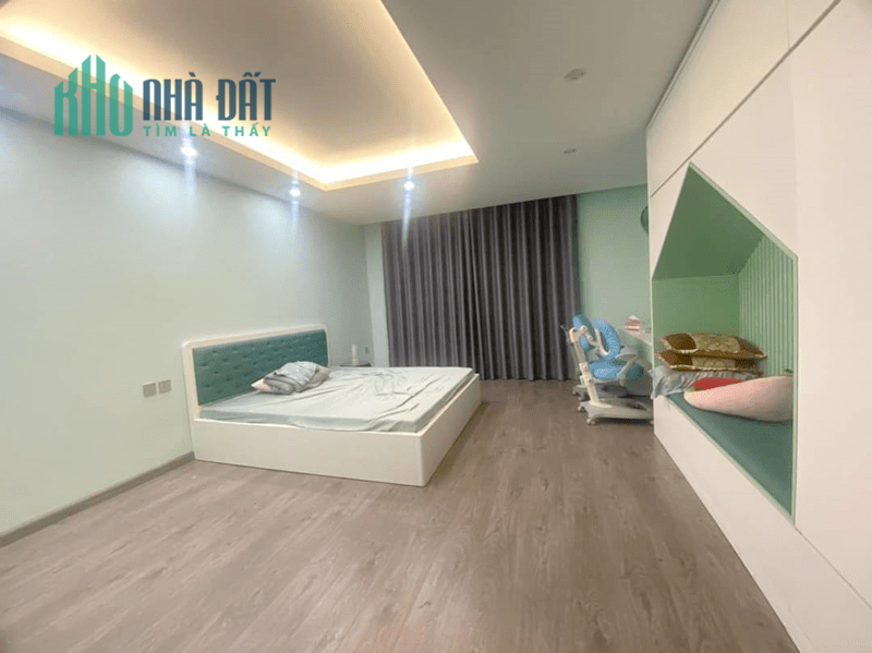 Bán nhà kinh doanh, ô tô tránh, thang máy khu phân lô phố Bùi Huy Bích, Hoàng Mai 90m2 giá 24.5 tỷ