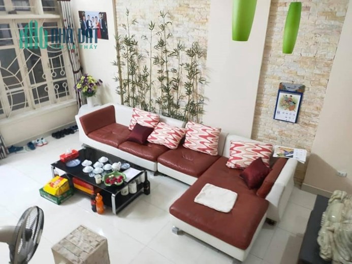Bán nhà cực hiếm Ngõ 203 Trường Chinh, mặt tiền rộng, thoáng, 115m2*4T, chỉ 9.8 tỷ