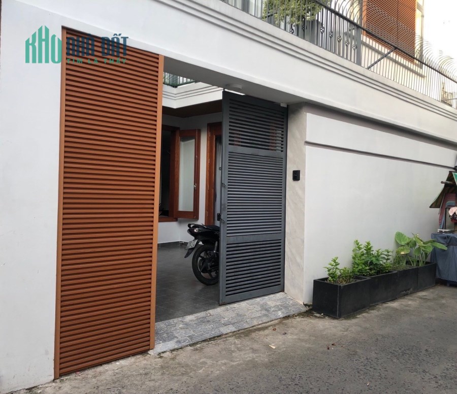Bán Nhà Hoàng Hoa Thám Bình Thạnh. DT: 74m2. LH: 0932155399.