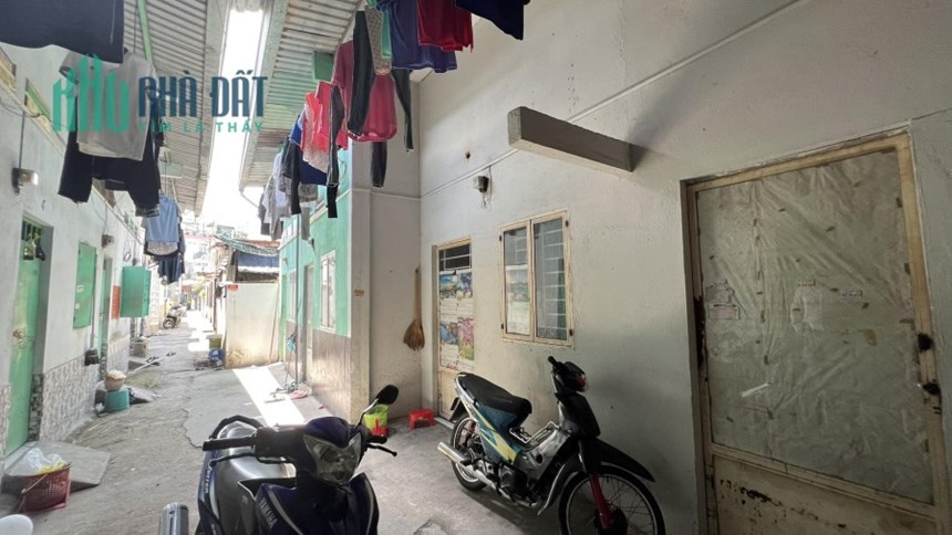 Bán nhà trọ 4 phòng 2 mặt hẻm xe hơi đường 9 Linh Tây