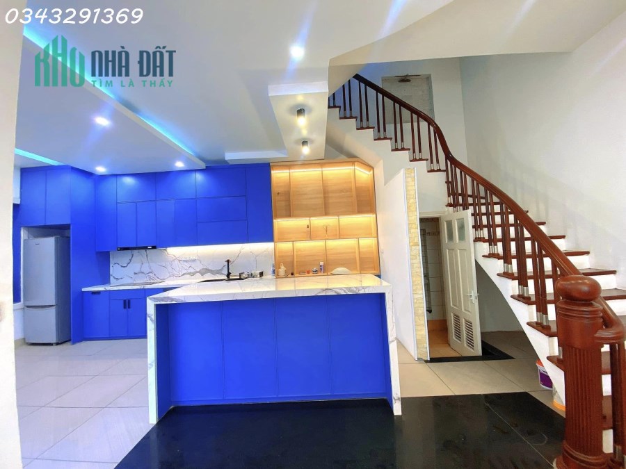 Bán Biệt Thự Phân Lô Ba Đình 80M2 4Tầng Mặt Tiền 8.2M-Vỉa hè ôtô tránh-Cây Xanh Yên Tĩnh