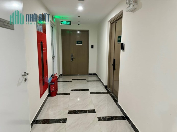 BÁN CĂN HỘ CAO CẤP BERRIVER NGÕ 390 NGUYỄN VĂN CỪ_3 PN_ 2 WC_ 81 M2 TẦNG TRUNG_ VIEW TRIỆU USA_