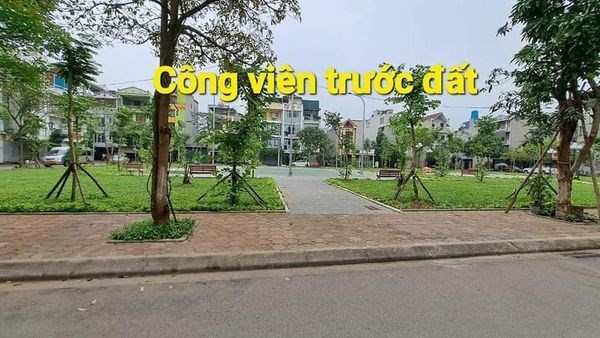 ĐẤT LỆ CHI( GIA LÂM)_ VỈA HÈ_ Ô TÔ TRÁNH_ FULL THỔ CƯ_ ĐẦU TƯ_ GIÁ RẺ_ 121M2 CHỈ NHỈNH 3 TỶ