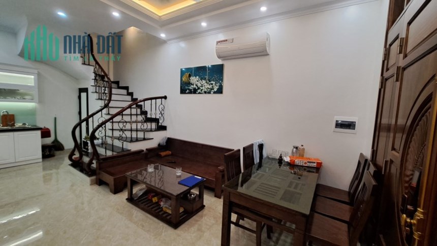 BÁN NHÀ MỚI 5 TẦNG PHỐ LÂM DU( LONG BIÊN)_NHÀ MỚI TOANH –  - FULL NỘI THẤT SANG SỊN – THIẾT KẾ HIỆN