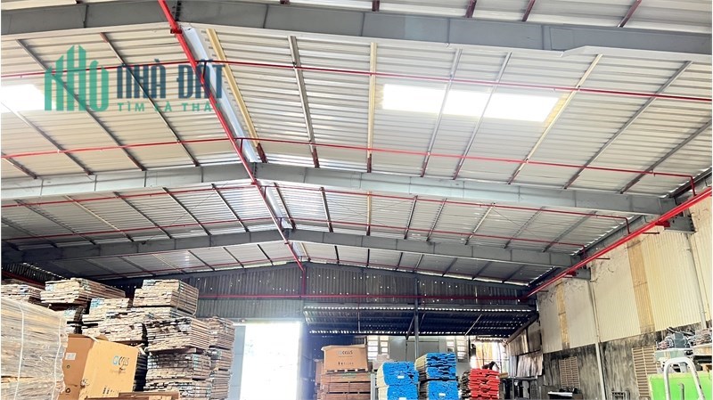 nhà xưởng sản xuất cho thuê ngoài KCN, PCCC tự động, vị trí thuận lợi dễ tuyển công nhân
