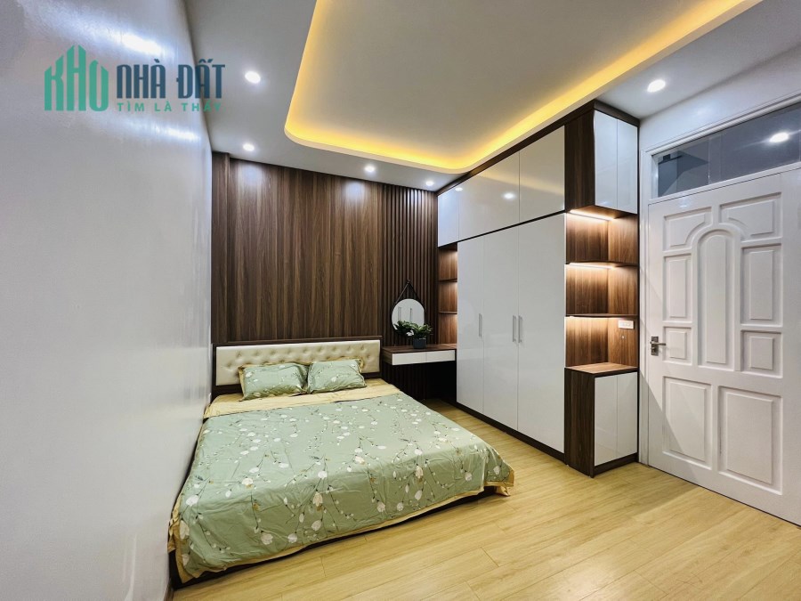 NHÀ ĐẸP QUẬN TÂY HỒ - PHỐ VÕNG THỊ CHỈ 50M RA HỒ TÂY - ÔTÔ ĐẬU ĐỖ NGÀY ĐÊM - DT: 51M2 5 TẦNG - MT