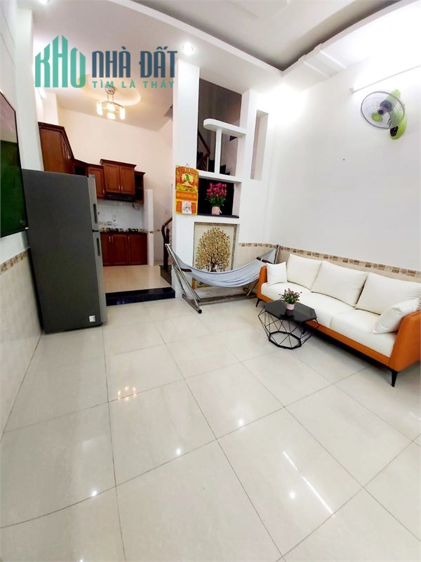 Nhà đẹp Giá rẻ Đường Phạm Văn Chiêu, P9, Gò Vấp- 3 tầng, xe hơi đậu cửa